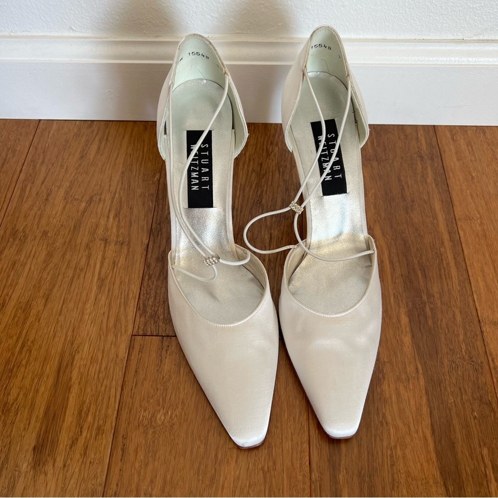 Stuart Weitzman white satin heels size 7